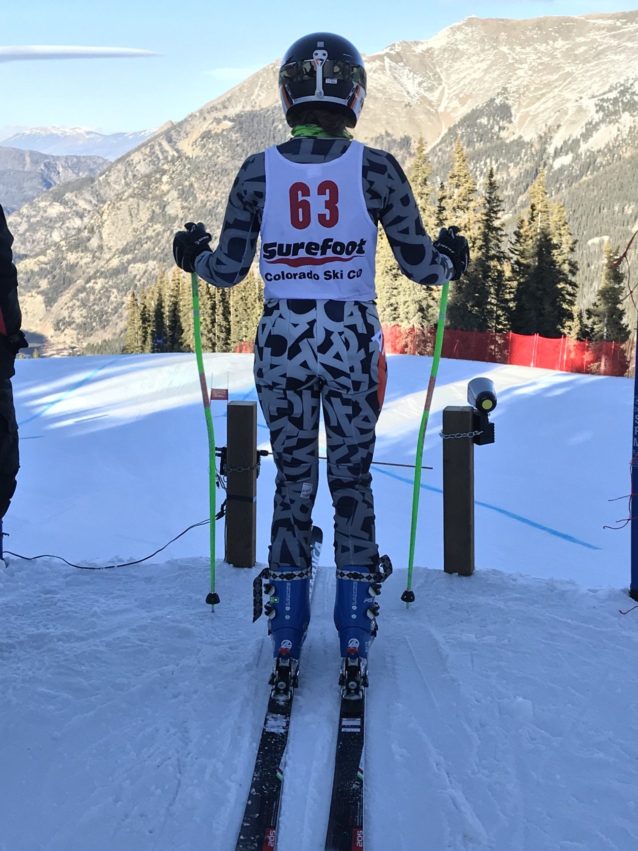Of course, not all ski racing suits for girls are bright and colorful. The Arctica Alpha GS Speed Suit in asphalt is equally popular for girls and boys.
