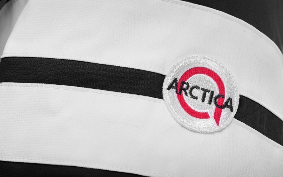 Black Jacket Arctica Logo